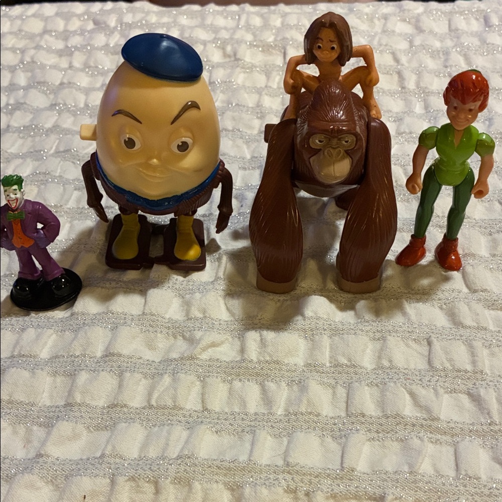 Kids Toy Figurine Set with Humpty Dumpty, joker, moglie & peter pan